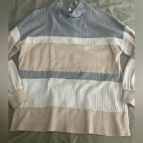 BKE Tops - BKE Shirt Womens M Striped Pullover Top